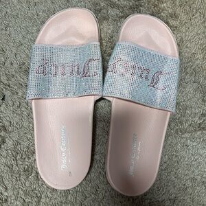 Juicy couture woman’s slides